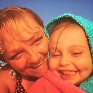 Meet your Posher, Eva